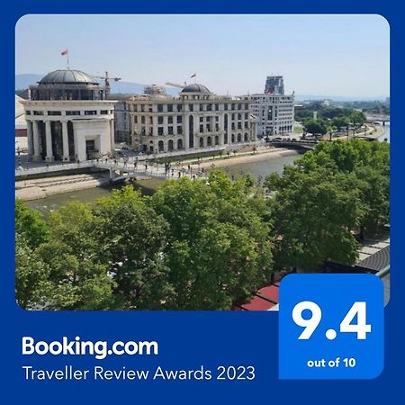 Calla 1 - Modern & Cozy Main Square Apartment In The City Shopping Center - Parking Slot With Parking Security Скопие Екстериор снимка