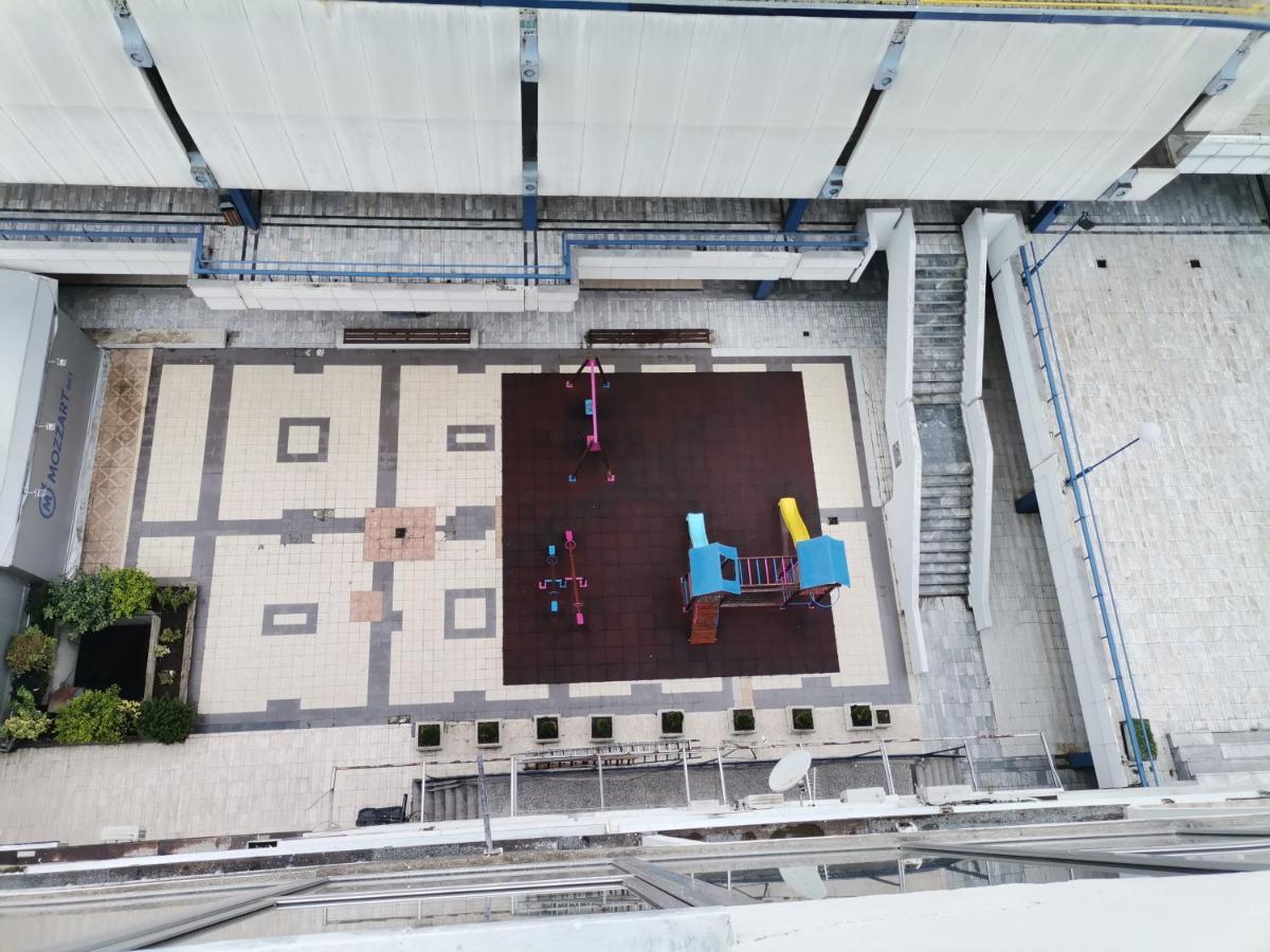 Calla 1 - Modern & Cozy Main Square Apartment In The City Shopping Center - Parking Slot With Parking Security Скопие Екстериор снимка